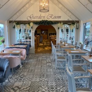 the-oak-barn-pillaton-garden-centre